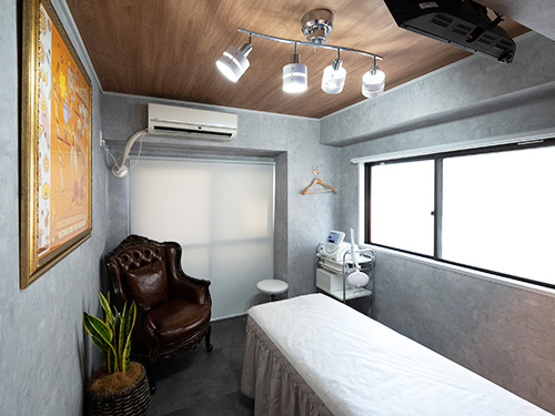 女性専門・美容電気脱毛・SALON RON woman室内